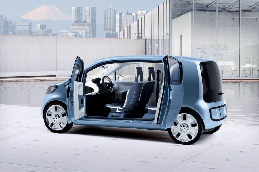 Volkswagen Space up Concept 2007 года  (фото 16 из 30)